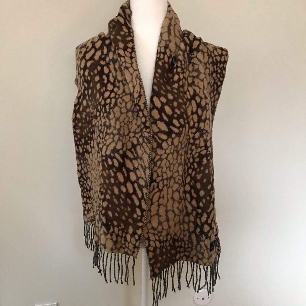 V. FRAAS Brown Leopard Fringe Cashmink Brown Sca…